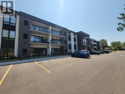 304 - 140 Main St E, Kingsville, ON 2