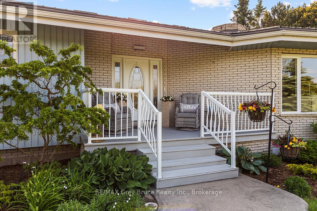 15 ISTHMUS BAY ROAD