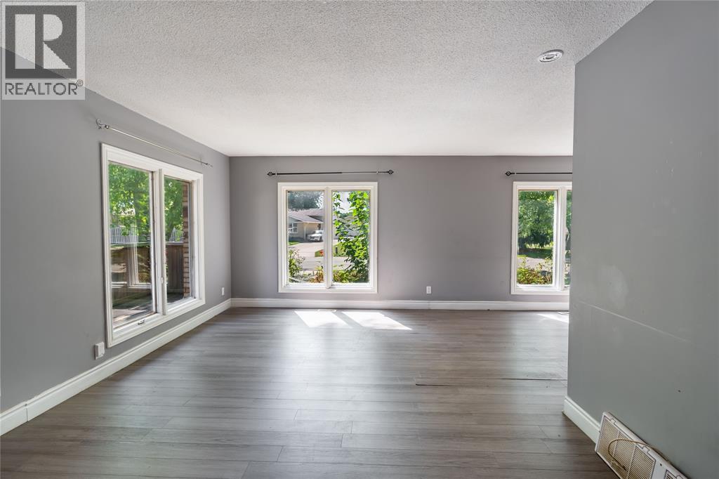 103 HANNA CRESCENT