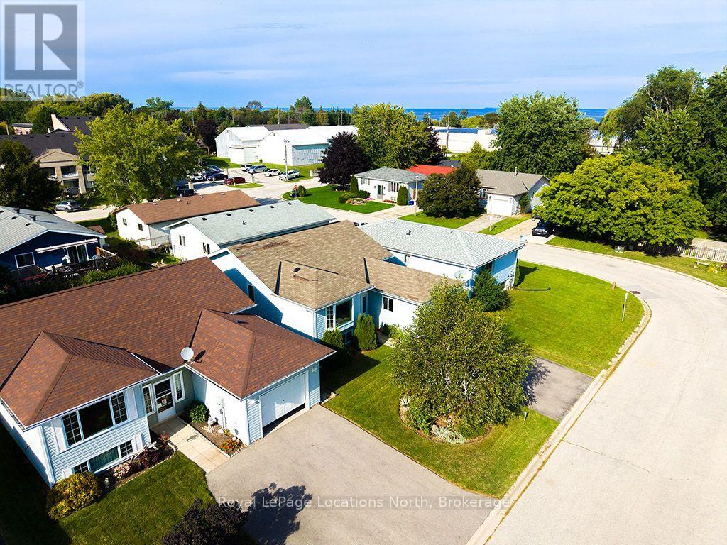 20 BIRCHWOOD COURT