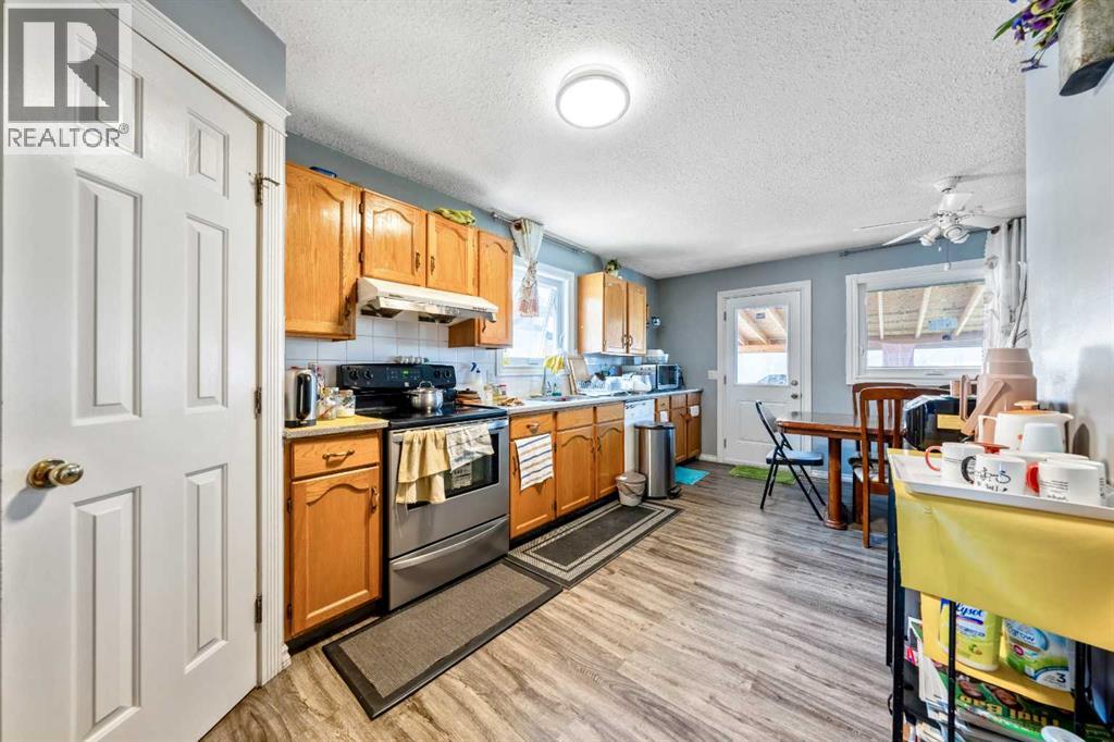 318 Applewood Drive SE