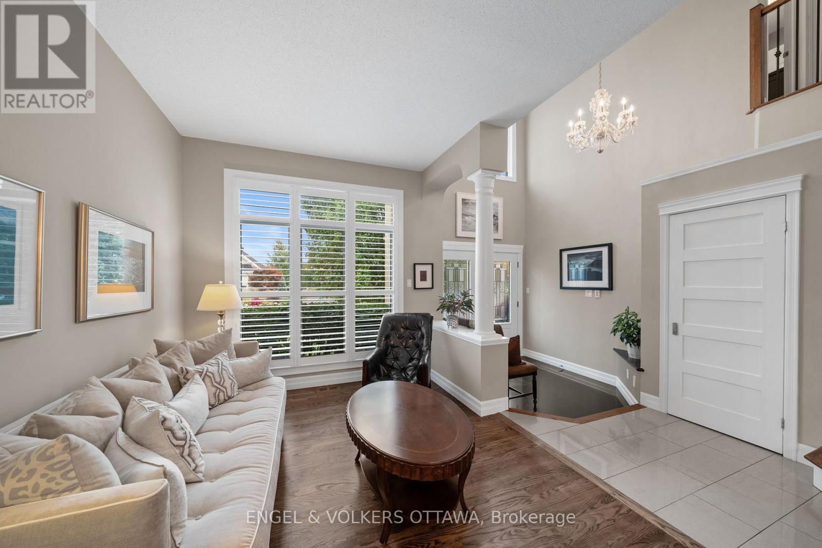18 PONDHOLLOW WAY