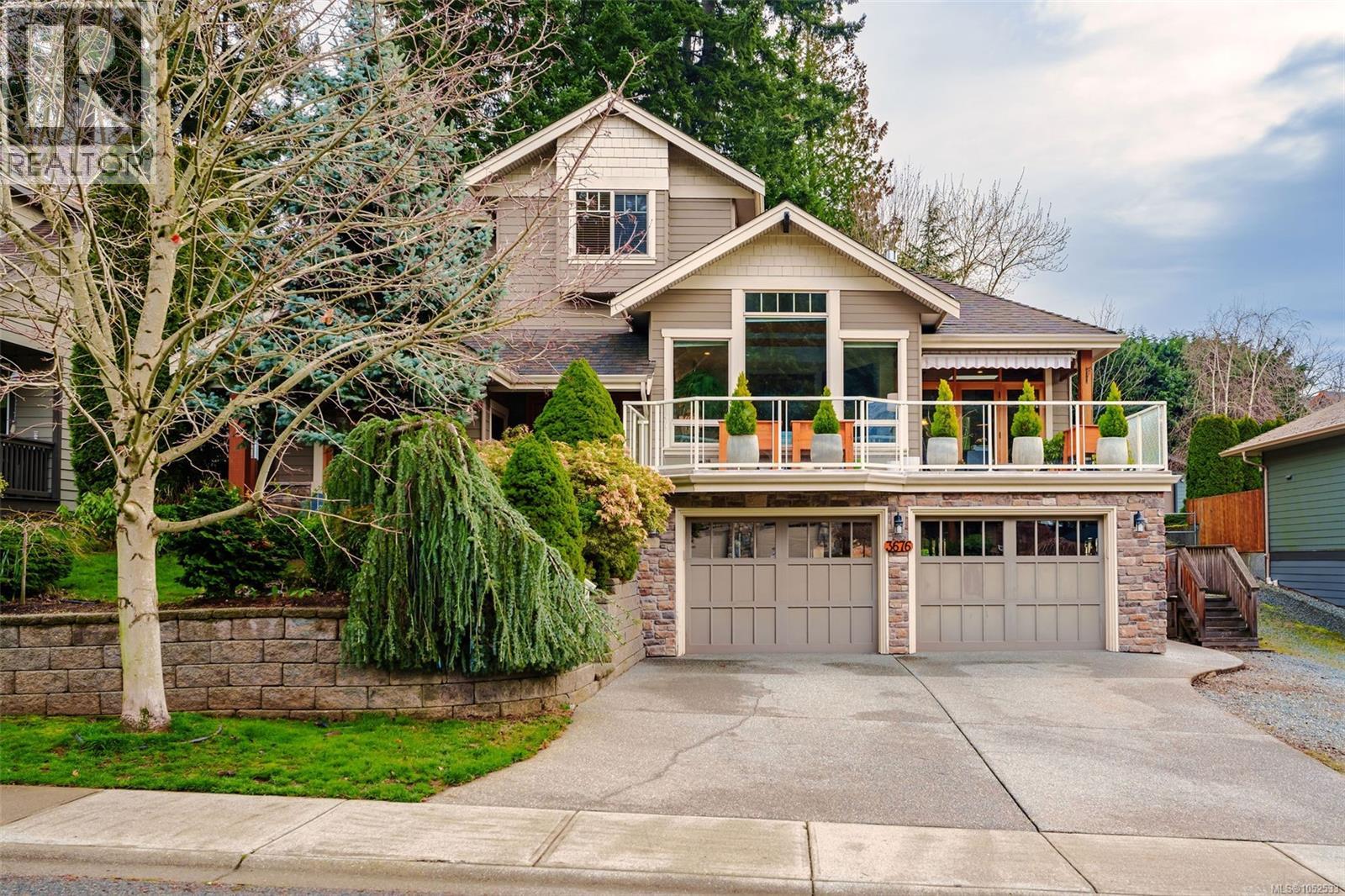 3676 Monterey Dr