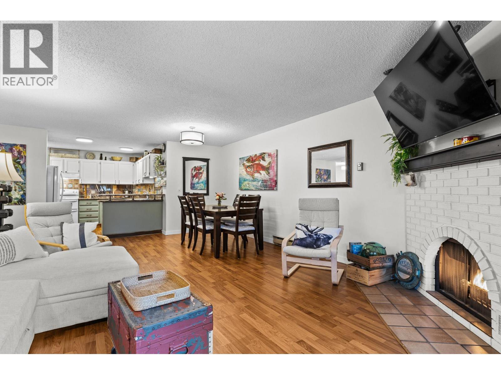 983 Bernard Avenue Unit# 210