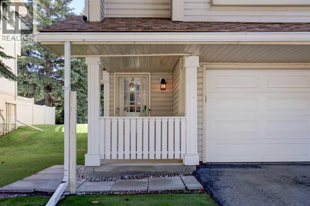 738 Queenston Terrace SE