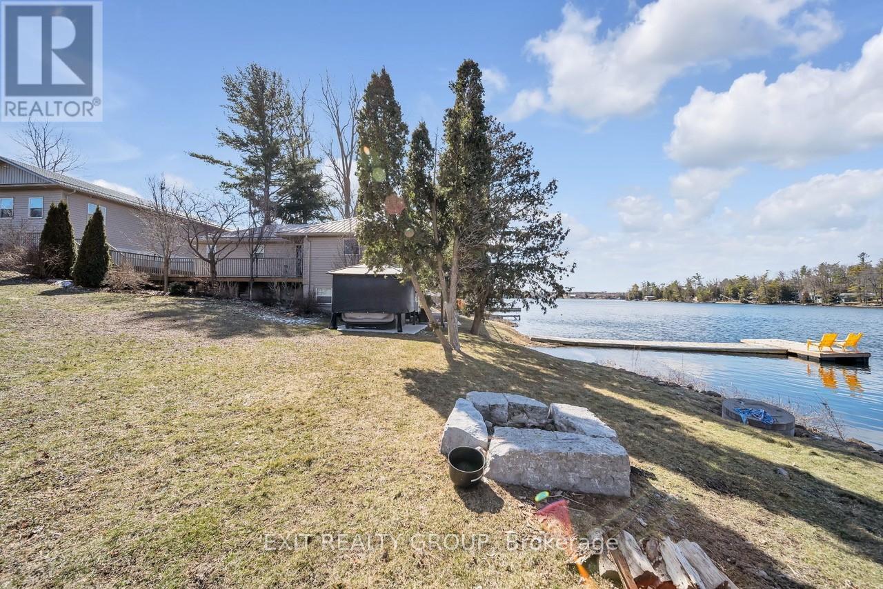 1531 FOXBORO STIRLING ROAD - Photo 3