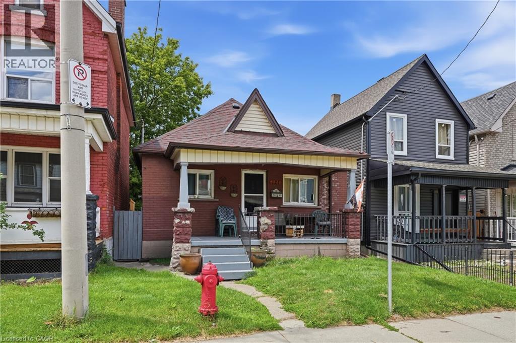 121 GIBSON Avenue