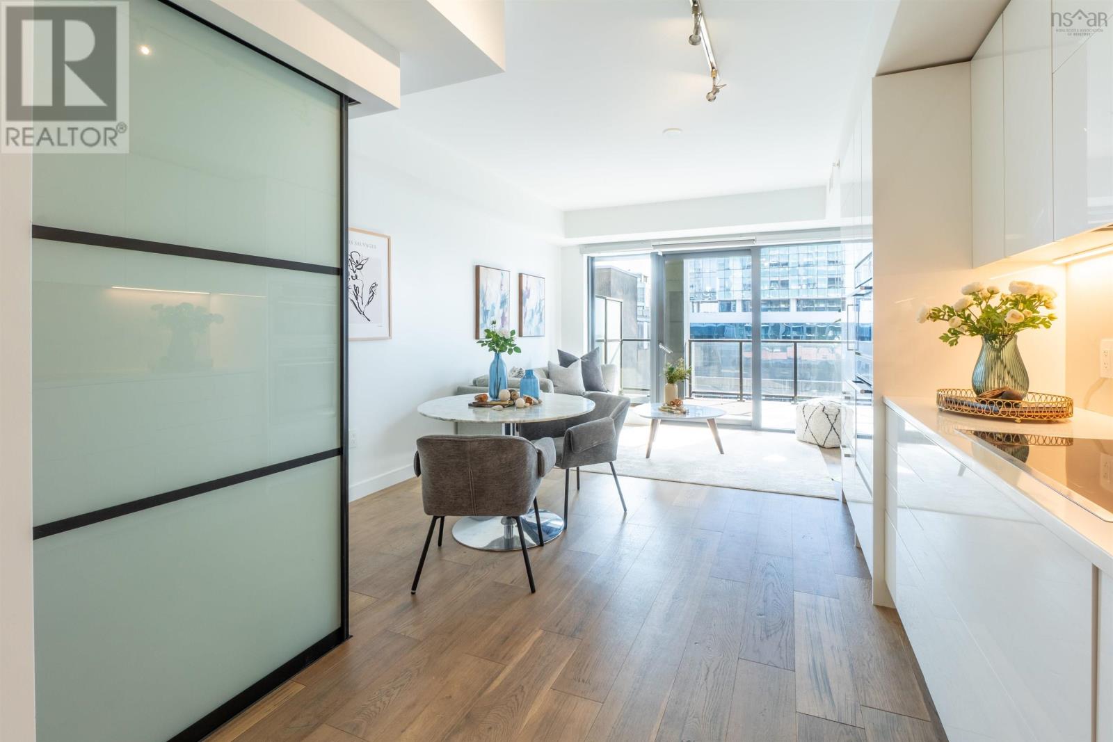 1001 1650 Granville Street