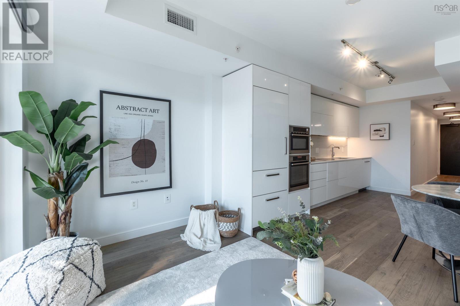 1001 1650 Granville Street