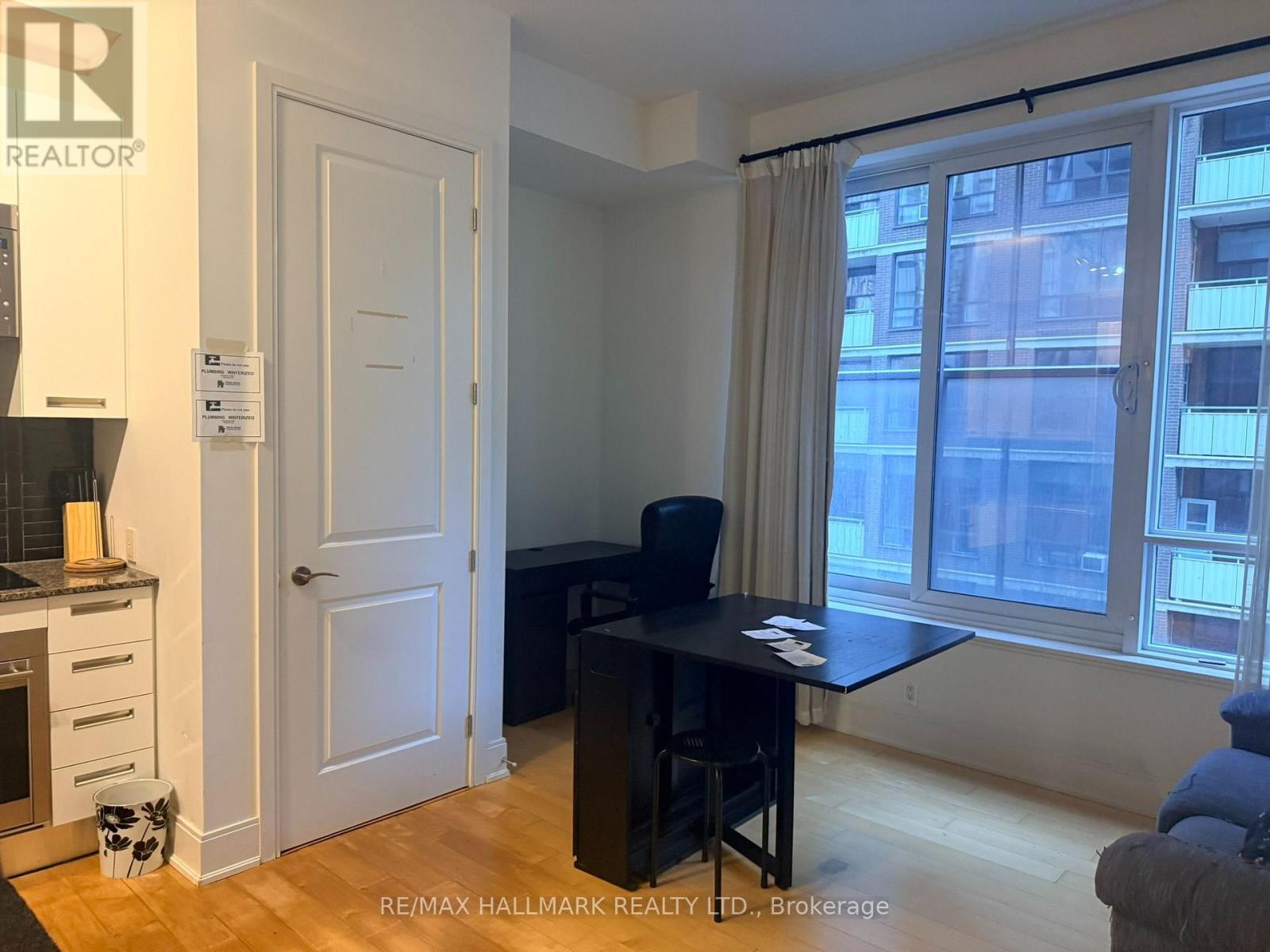 803 - 21 BALMUTO STREET
