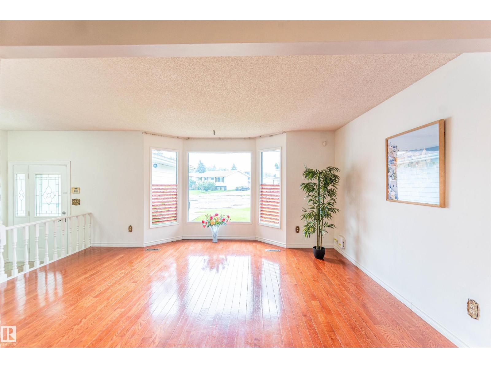 16524 116 ST NW