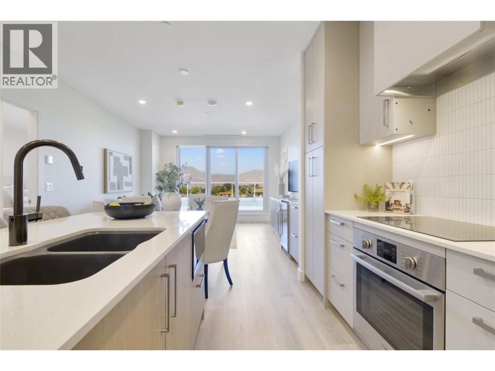 3300 Lakeshore Road Unit# 514