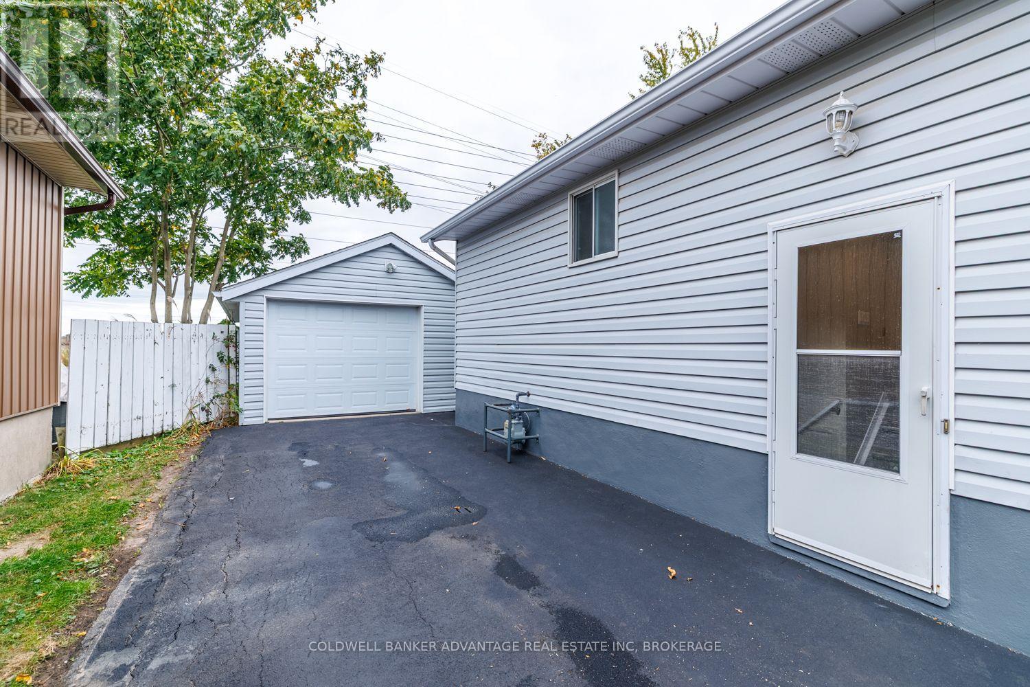 27 CHANTAL COURT