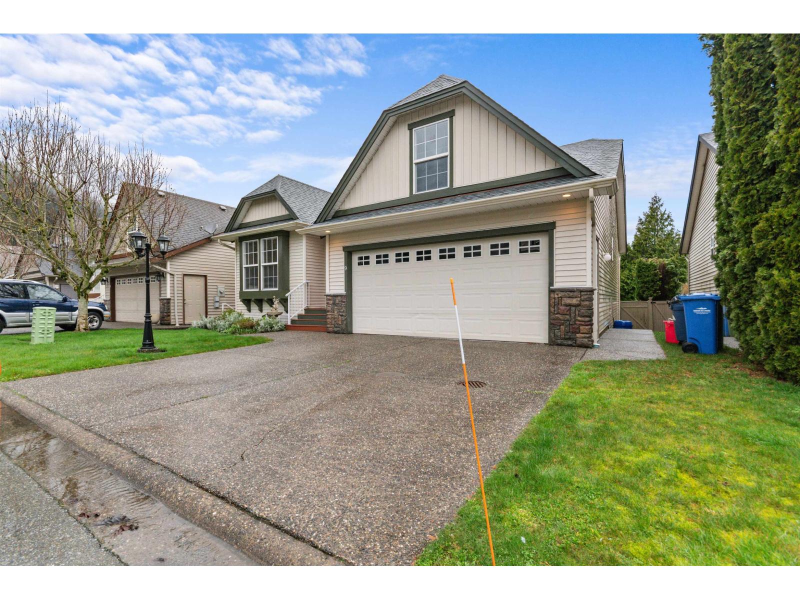 9 349 WALNUT AVENUE, Harrison Hot Springs