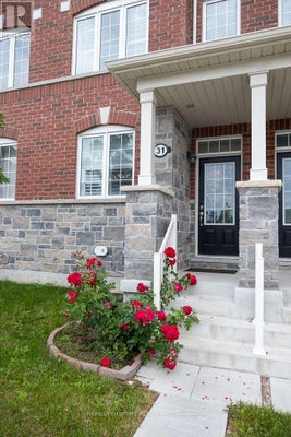 31 Jolly Way, Toronto (Dorset Park), ON
