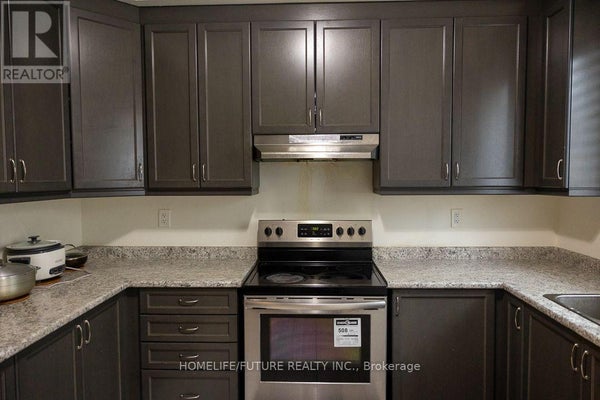 31 Jolly Way, Toronto (Dorset Park), ON 3