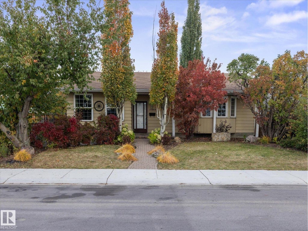 13844 30 ST NW, EDMONTON, AB T5Y 1M5 - Image 3829680574.jpeg?d=l