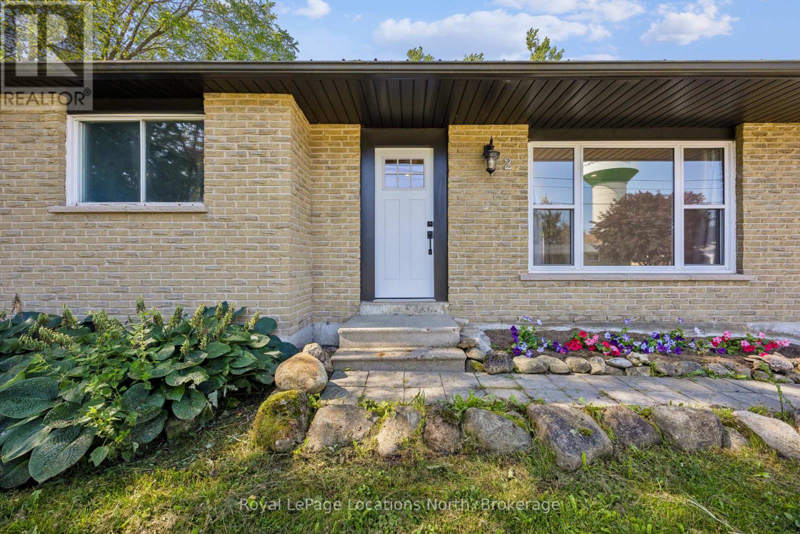 2 MCDOWELL STREET