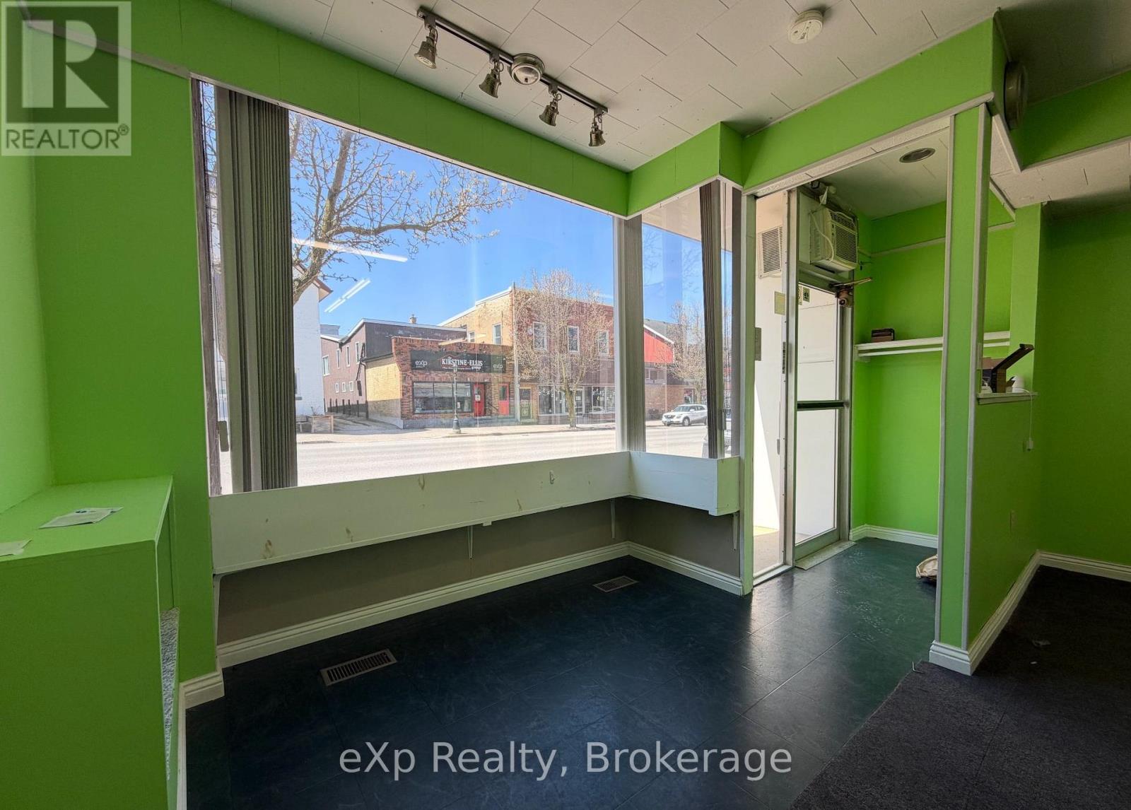 76 ELORA STREET