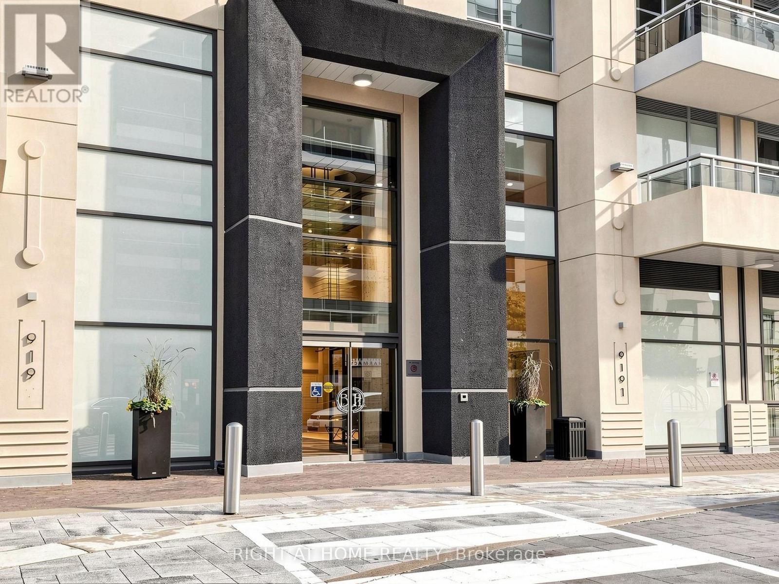 609 - 9191 YONGE STREET