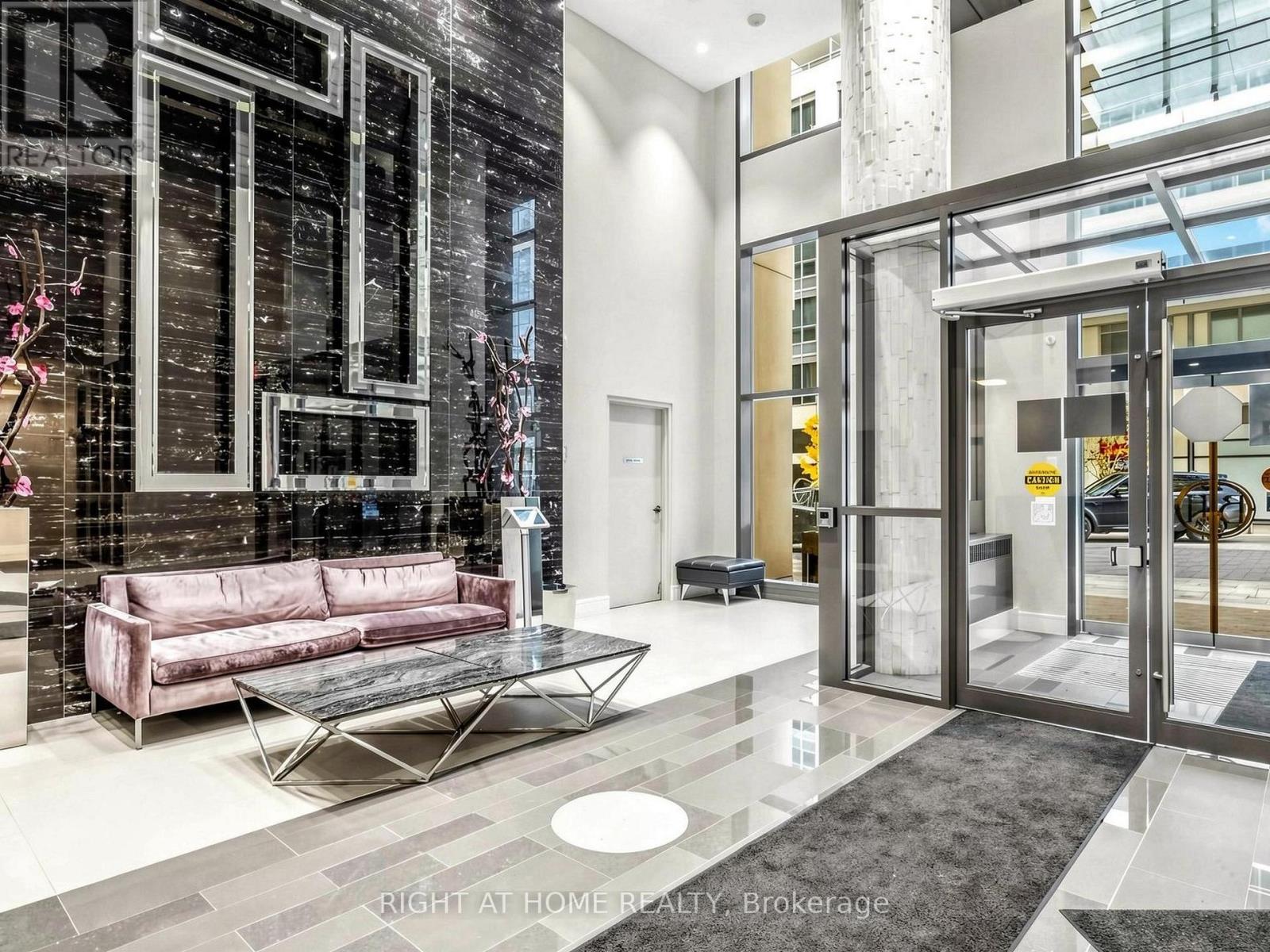 609 - 9191 YONGE STREET