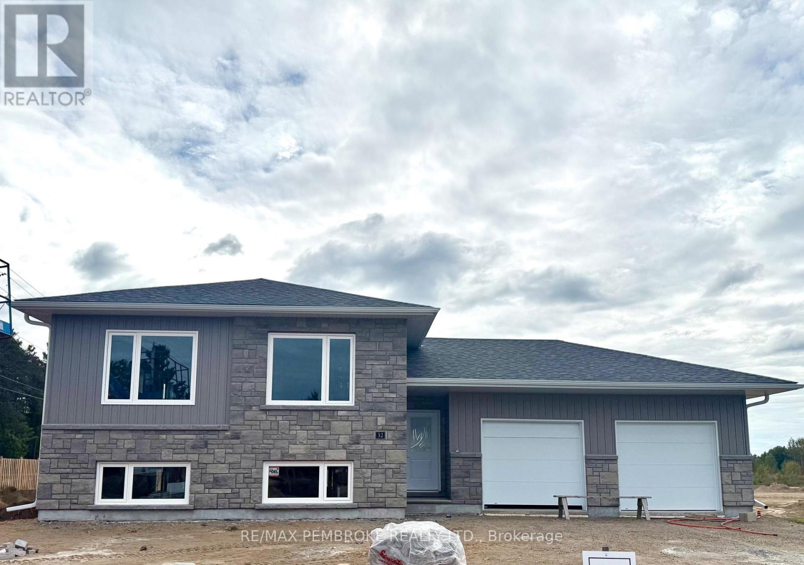 32 JADE AVENUE