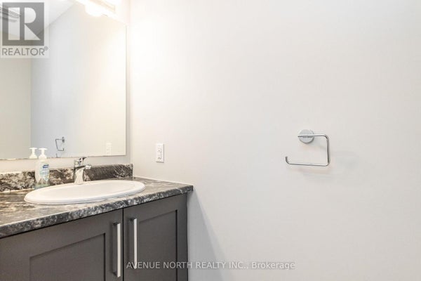 246 Aquarium Ave, Ottawa, ON 4