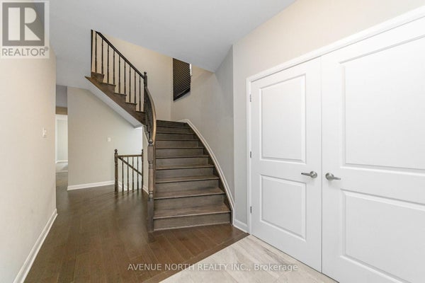 246 Aquarium Ave, Ottawa, ON 3