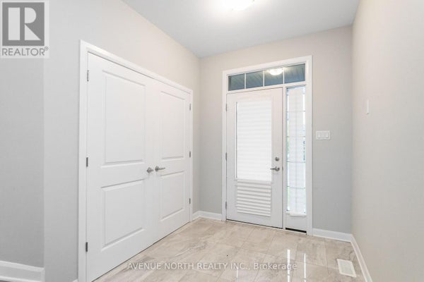 246 Aquarium Ave, Ottawa, ON 2