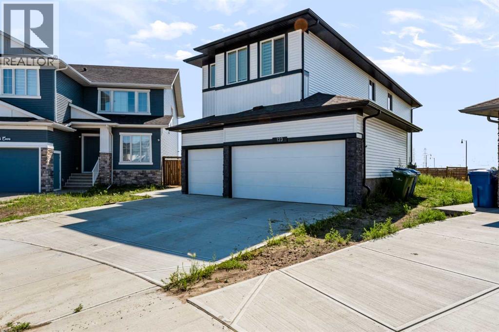 123 Dawson Dock Cove