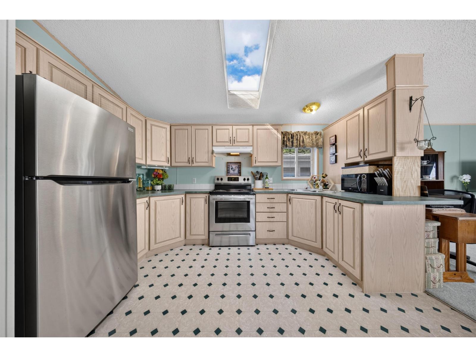 15 44565 MONTE VISTA DRIVE, Sardis South