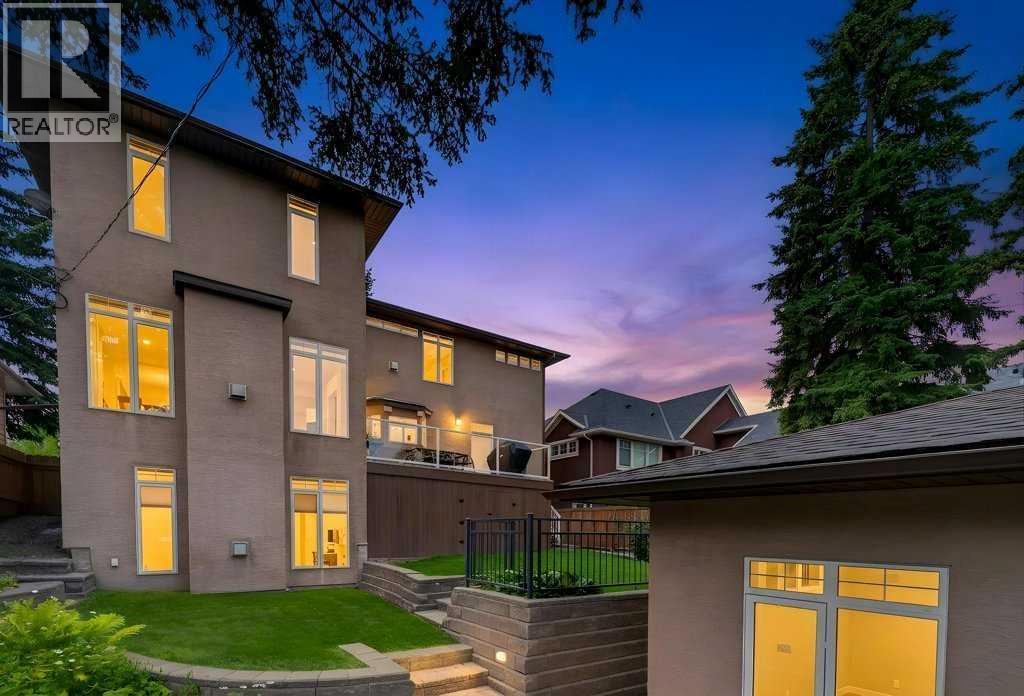 15 Rosery Drive NW
