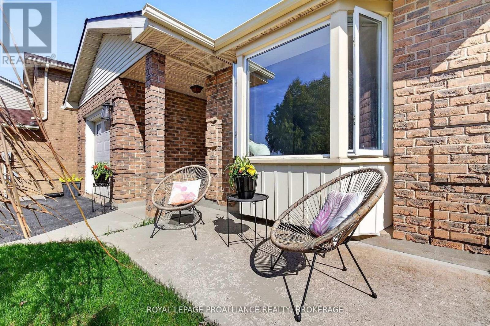 16 GRENADIER DRIVE