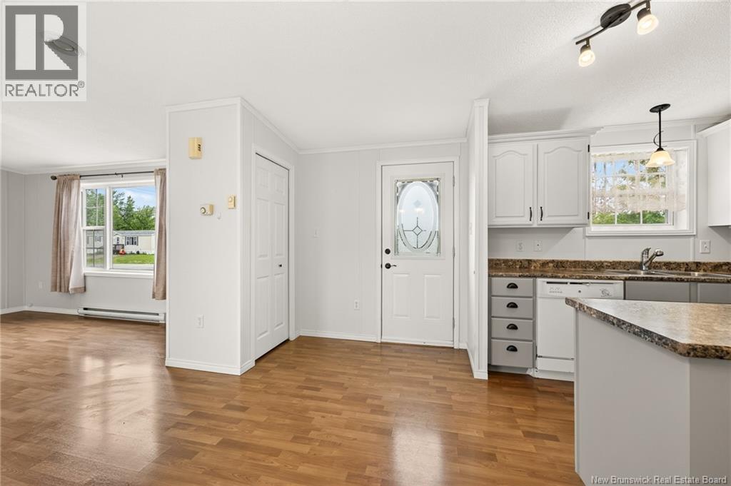 2 Dartmouth Court - Photo 2