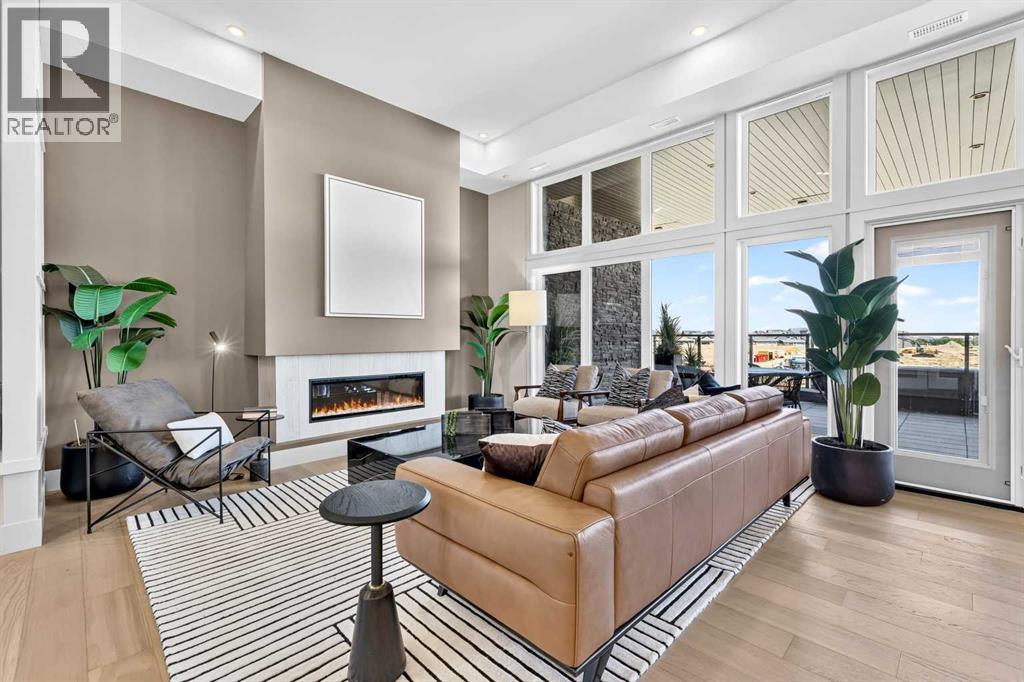 302, 140 Marina Cove SE