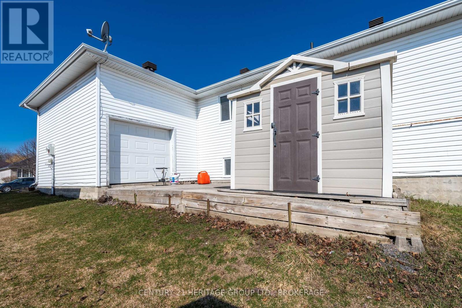 79 SPEERS BOULEVARD