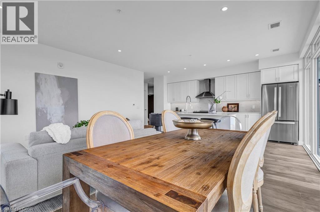 15 GLEBE Street Unit# 1414