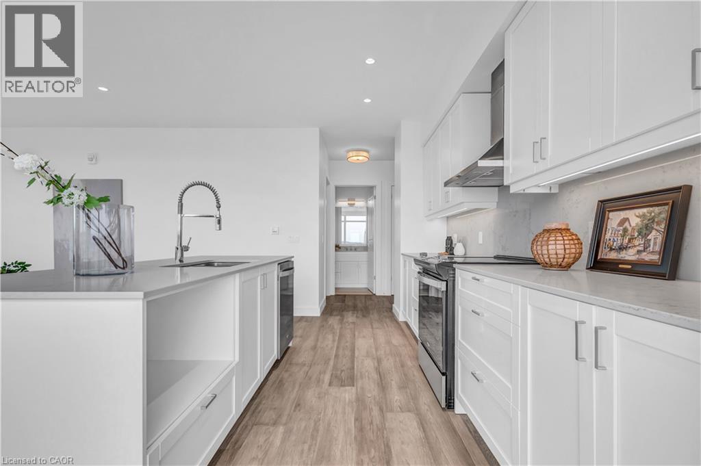 15 GLEBE Street Unit# 1414