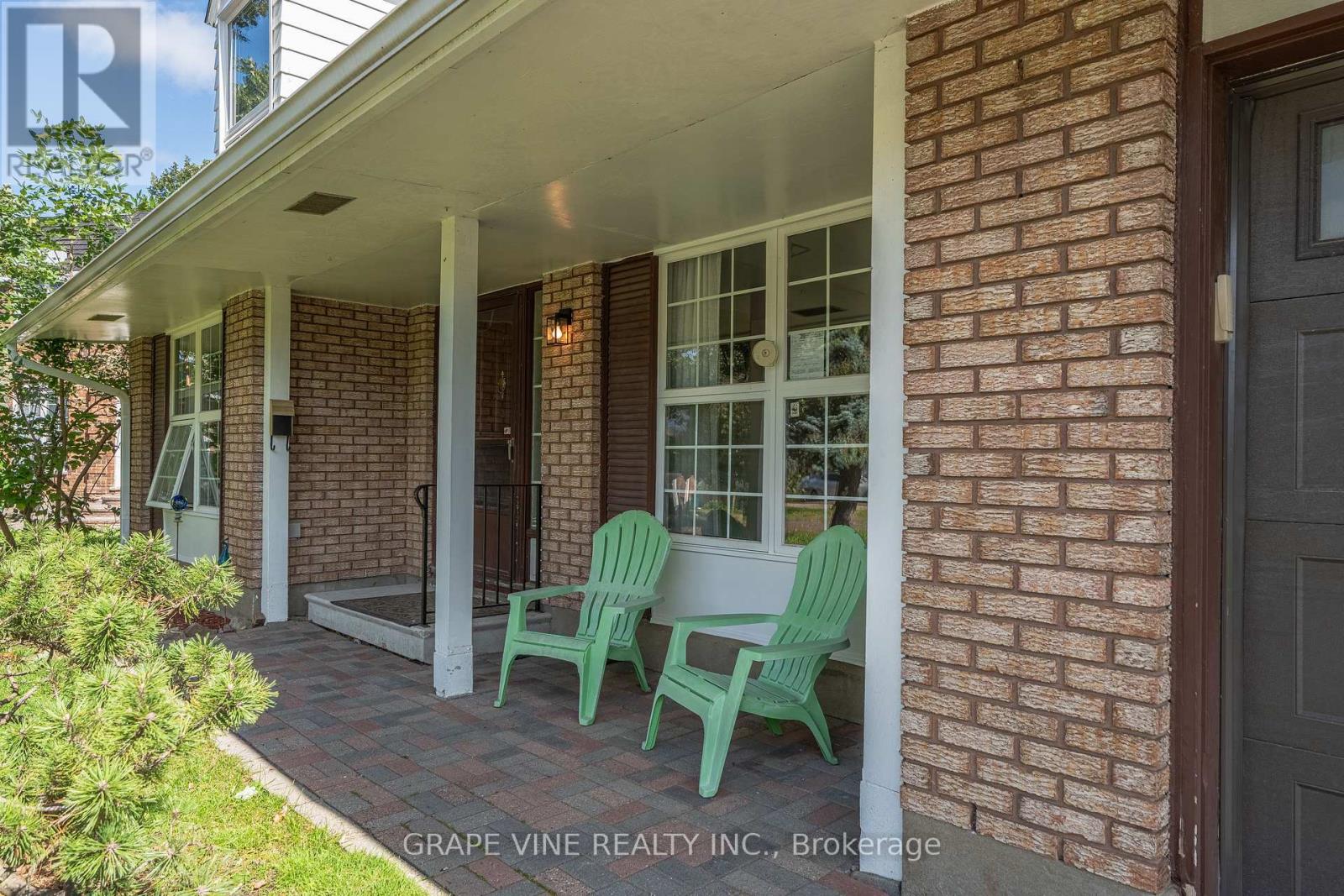 1323 FERNWOOD DRIVE