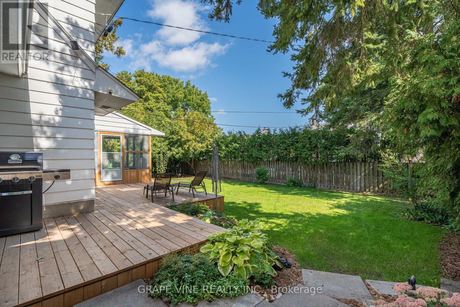 1323 FERNWOOD DRIVE