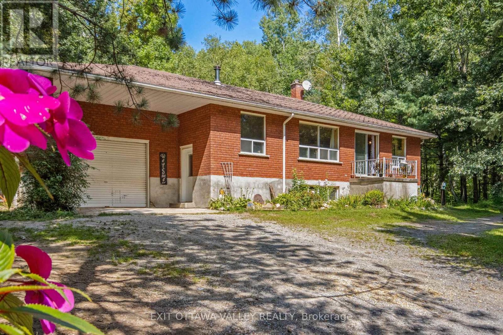 561 LONG LAKE ROAD - Photo 3