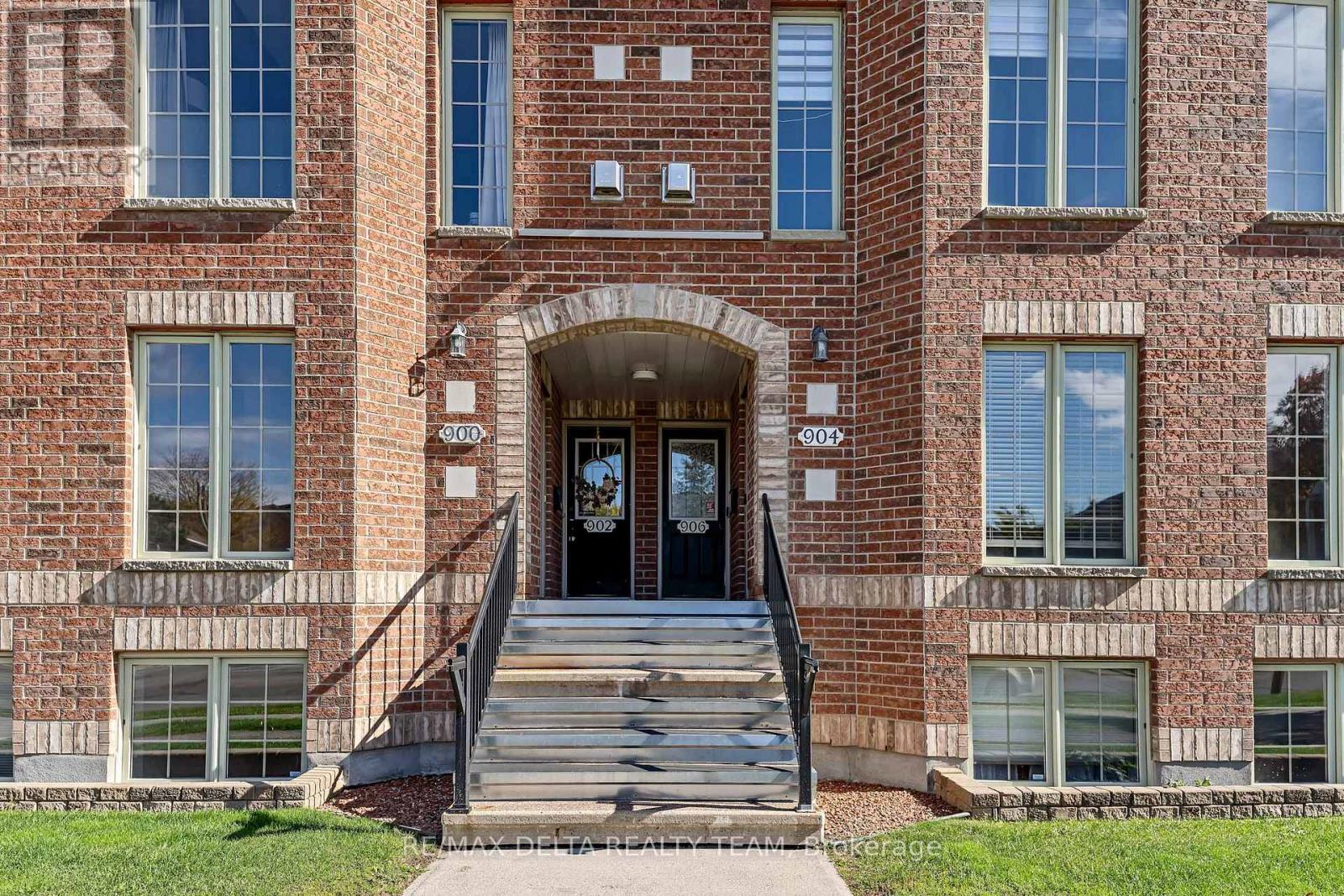 900 LONGFIELDS DRIVE