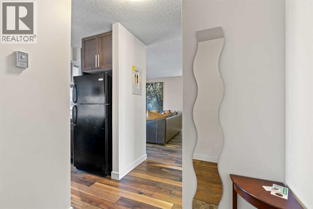 403, 4455C Greenview Drive NE