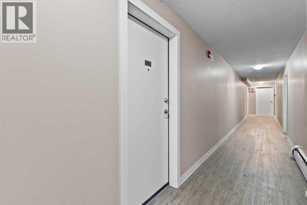 403, 4455C Greenview Drive NE