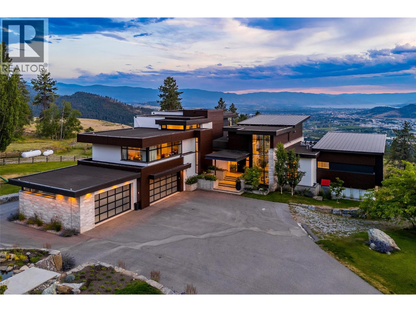4425 Twin Creek Place