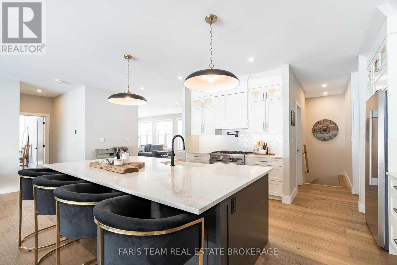 1555 BASELINE ROAD S