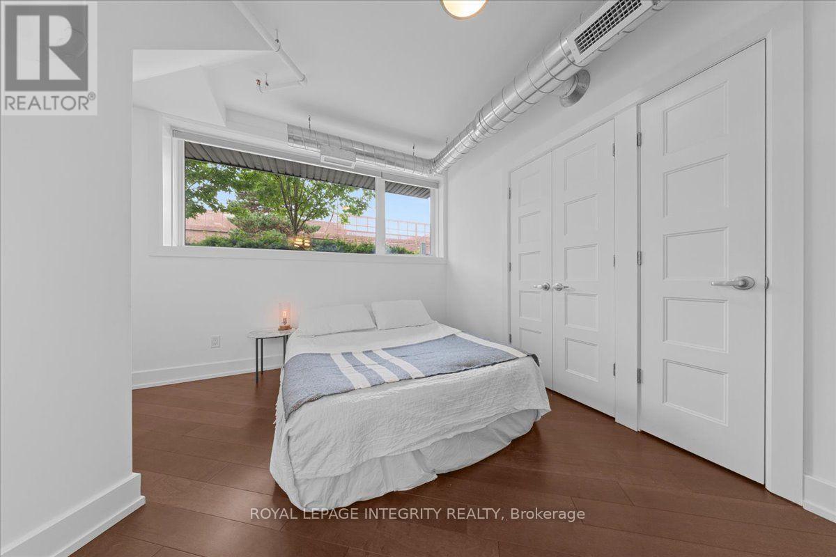 204 - 150 GREENFIELD AVENUE