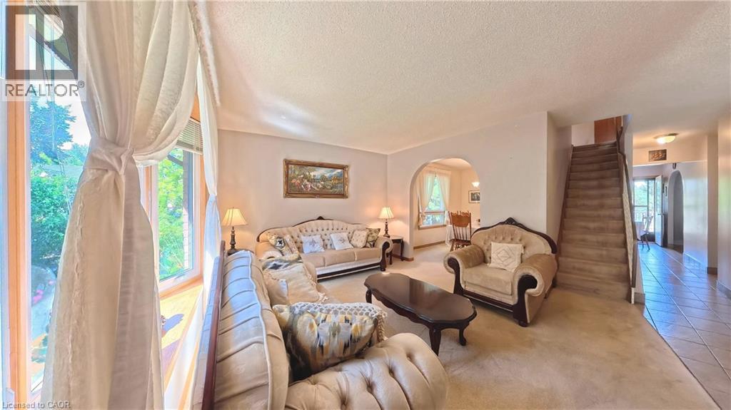 56 SCENIC WOOD Crescent