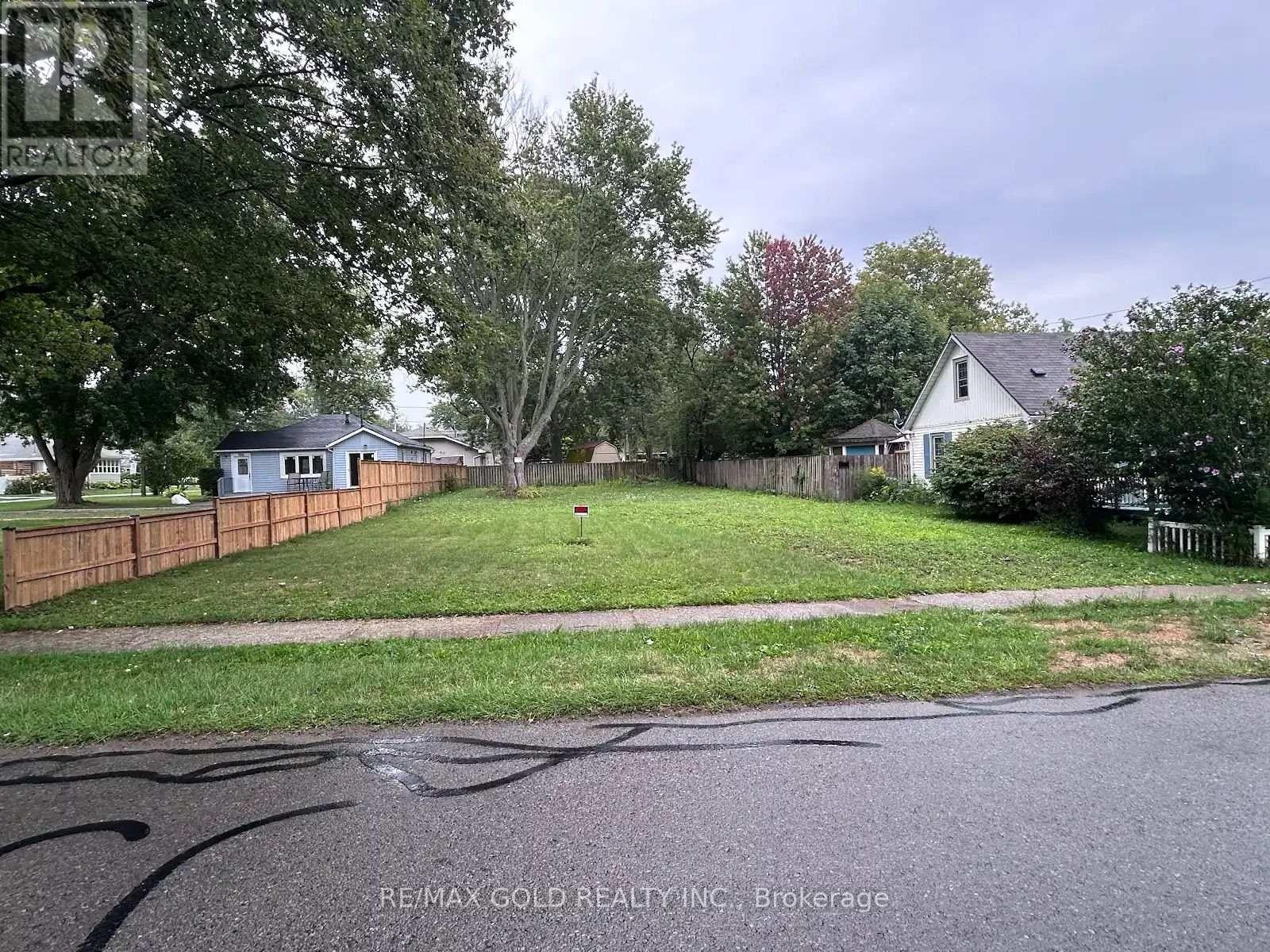 V/L ELMWOOD AVENUE