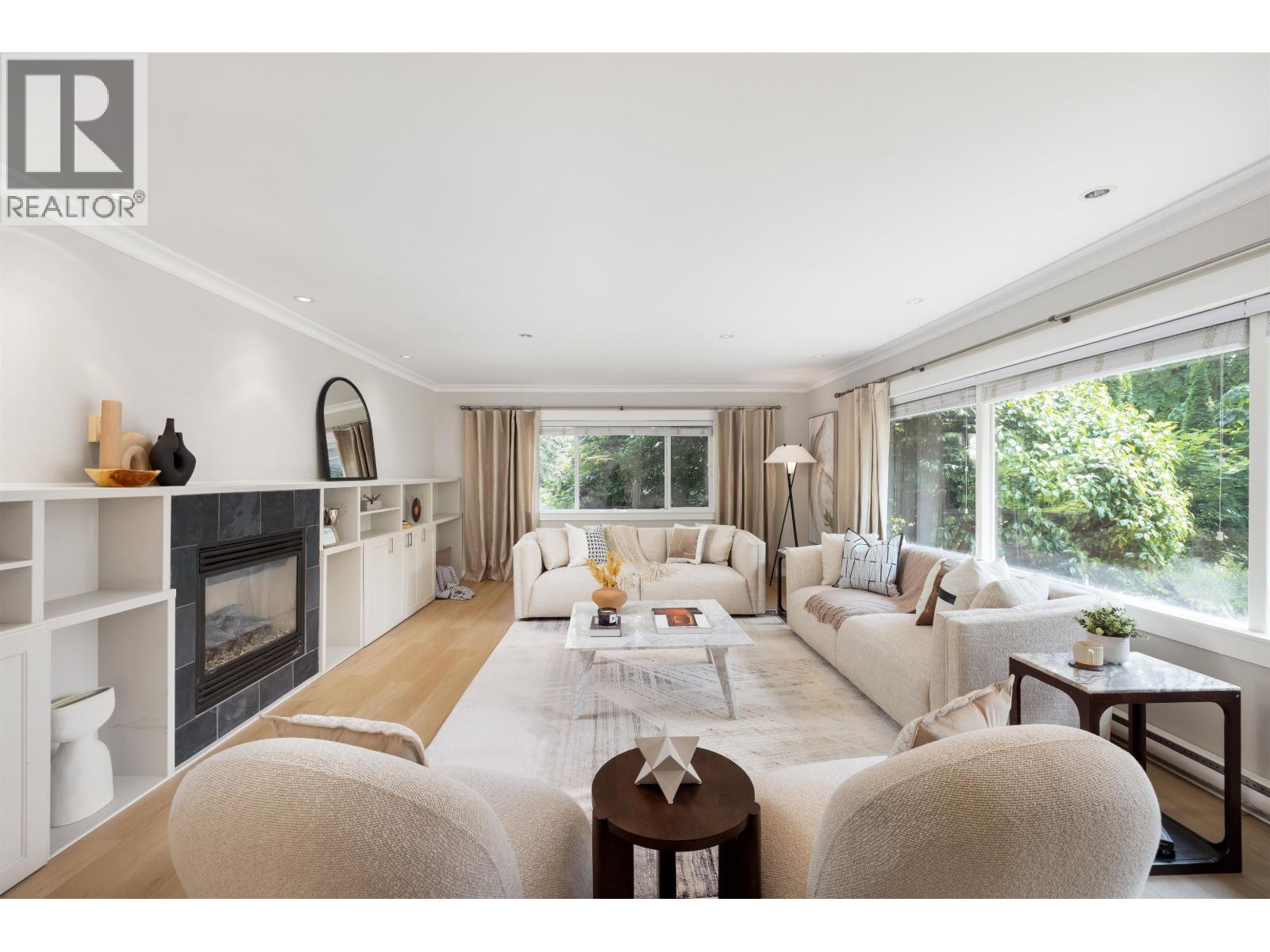 3420 ROCKVIEW PLACE